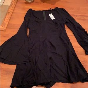 Express sz 0 black flow dress